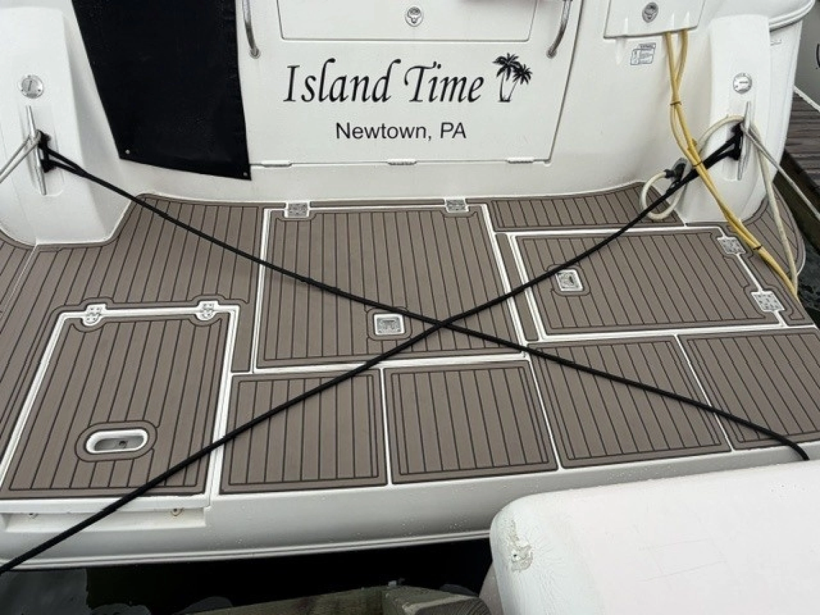 Swim deck