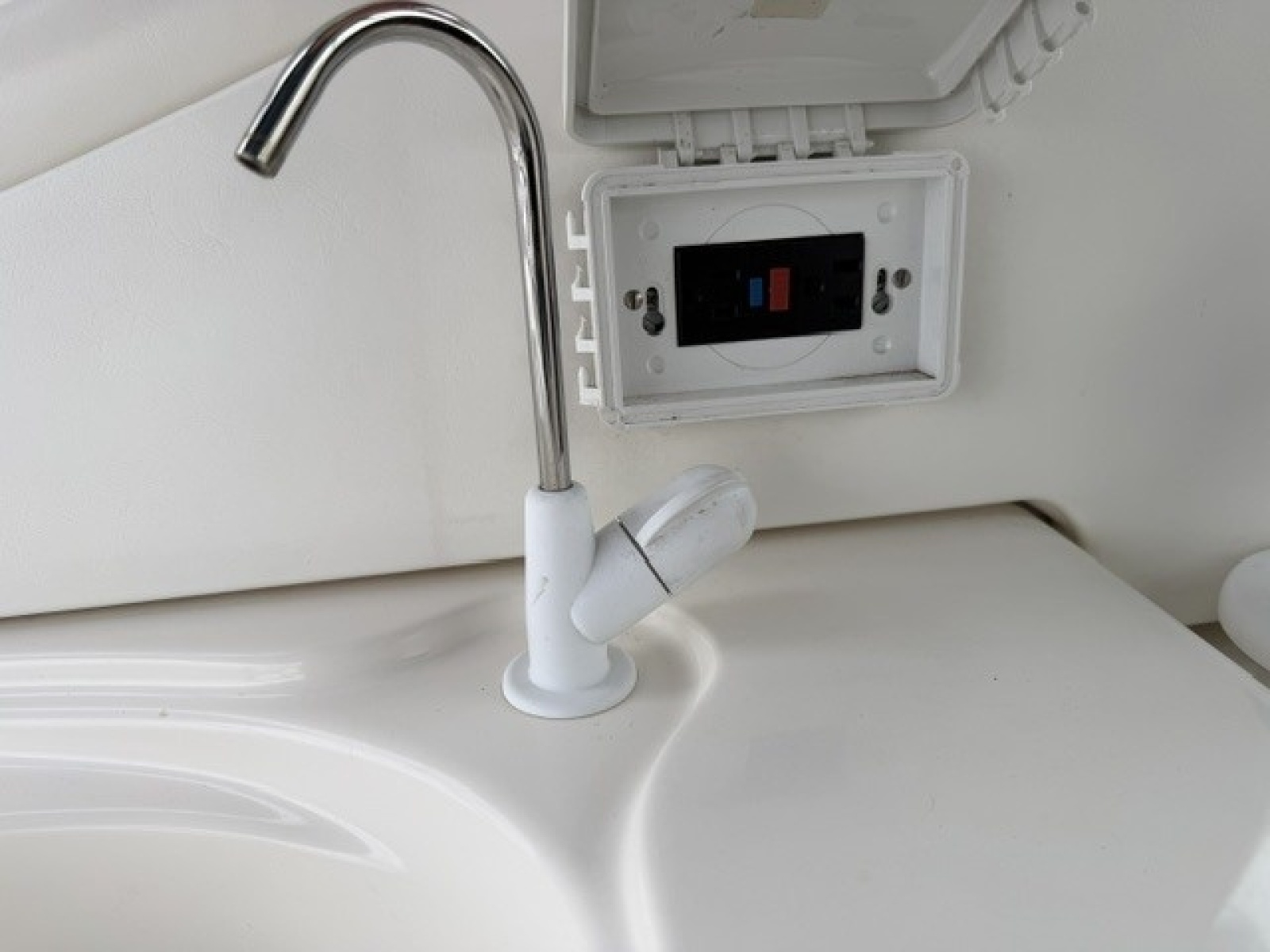 Wet bar 110V receptacle