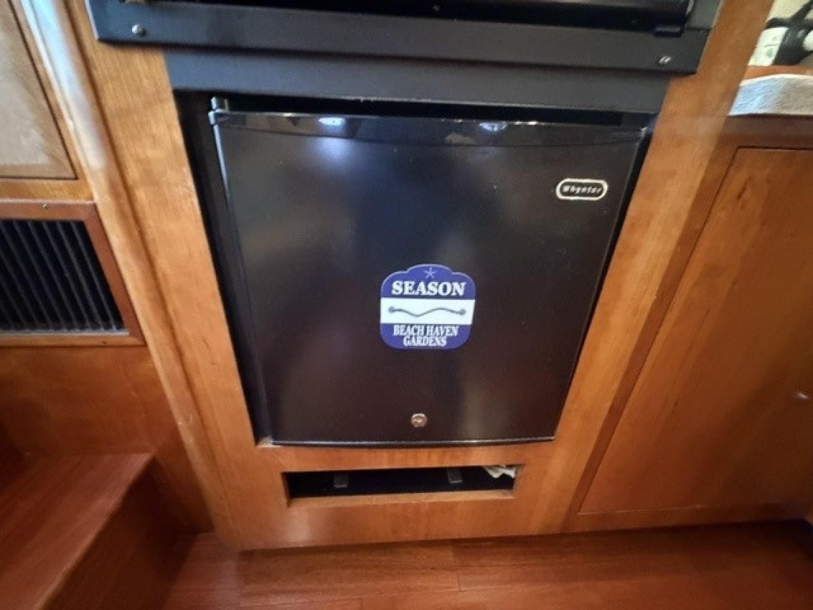 Galley freezer