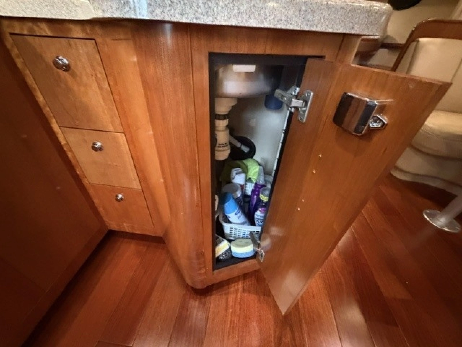 Galley storage