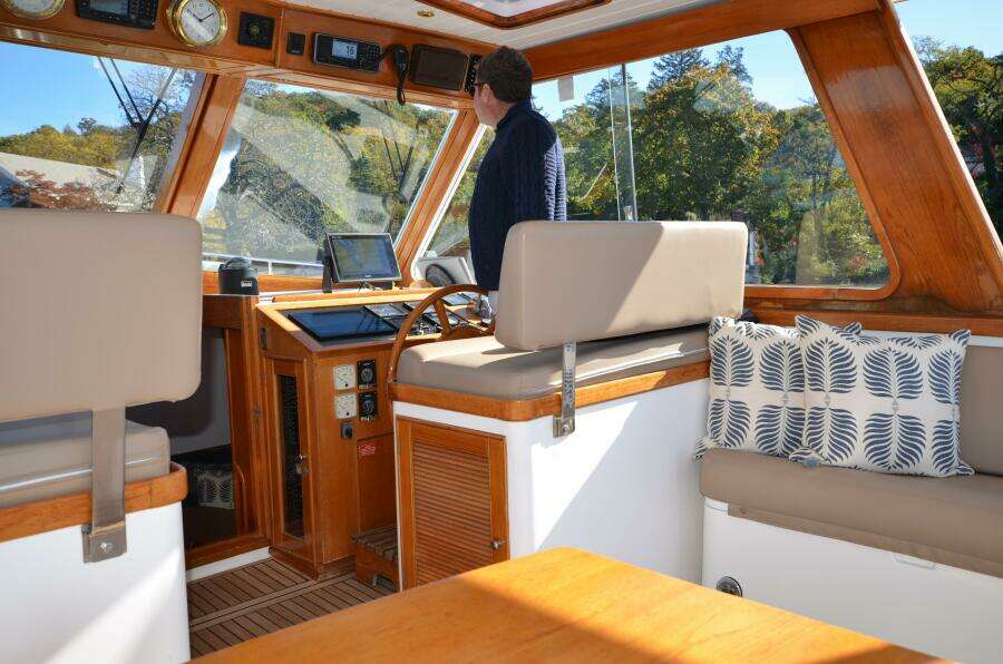 Helm Seat