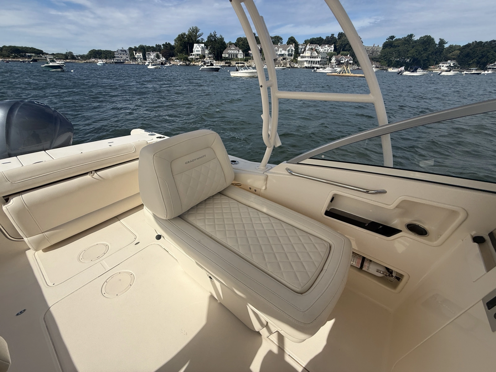 2018 Grady-White 235 Freedom
