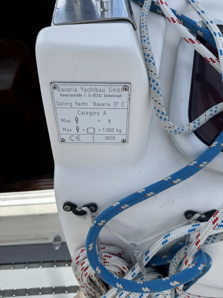 2006 Bavaria 37 Cruise