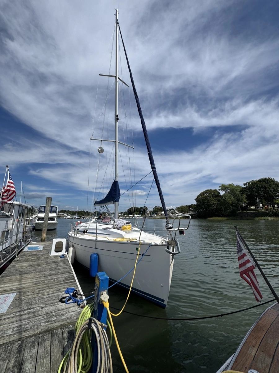 2006 Bavaria 37 Cruise