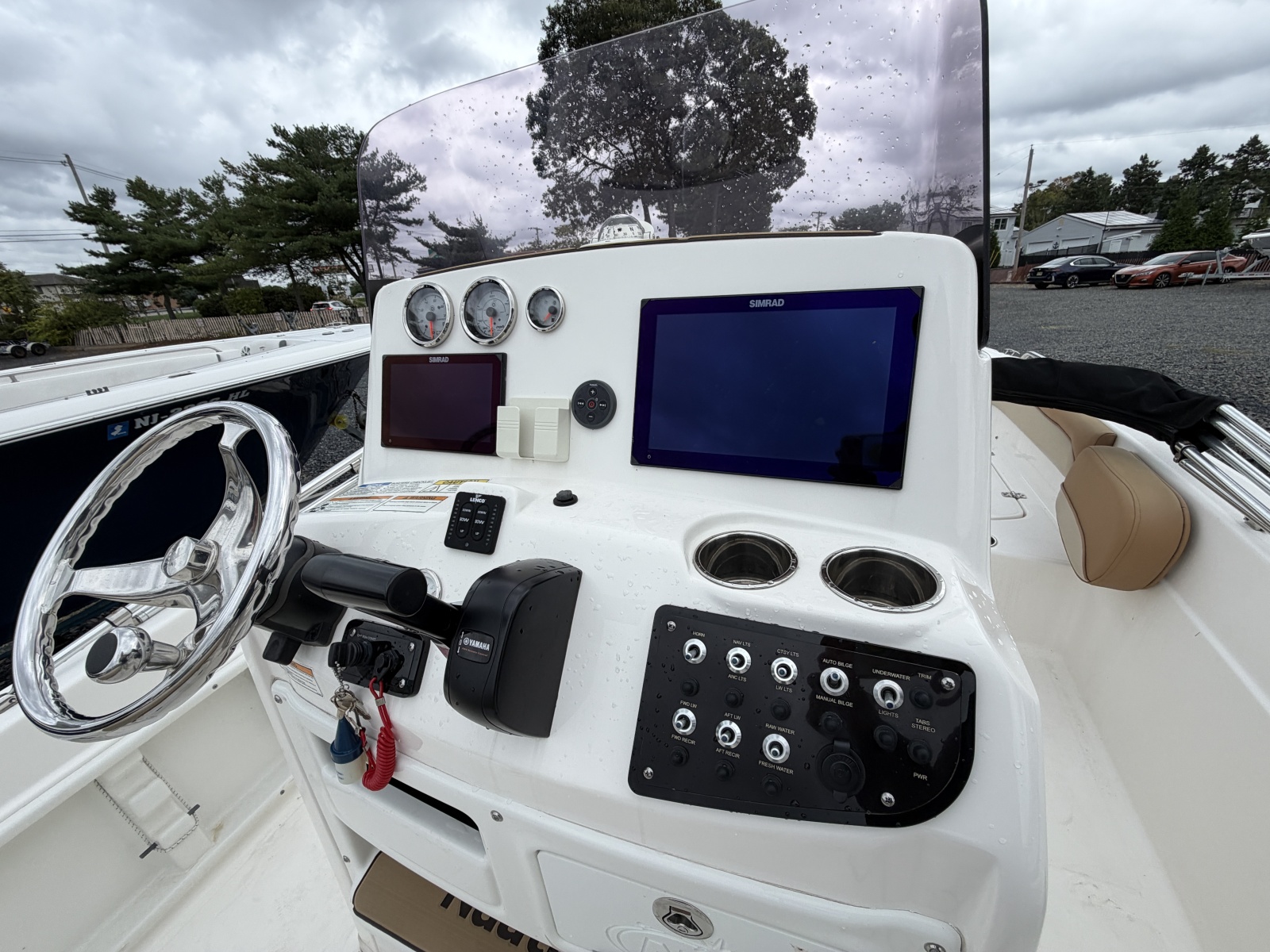 2023 NauticStar 211 Hybrid