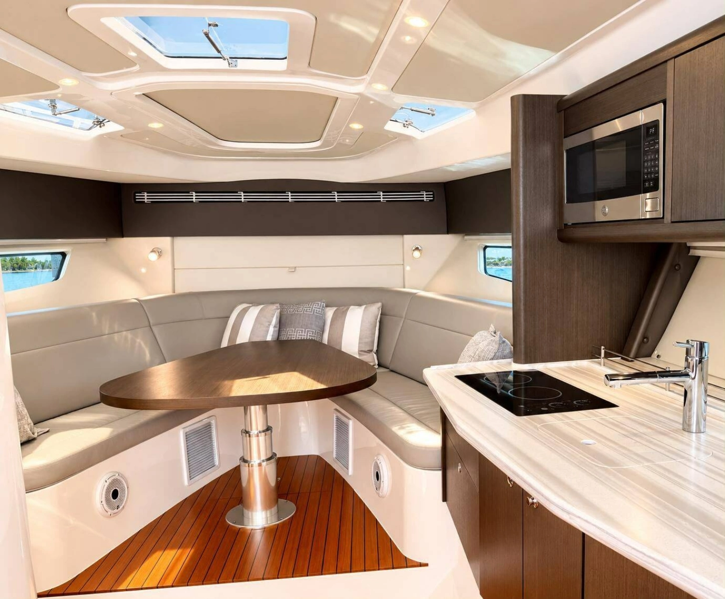 47ft Intrepid Yacht For Sale