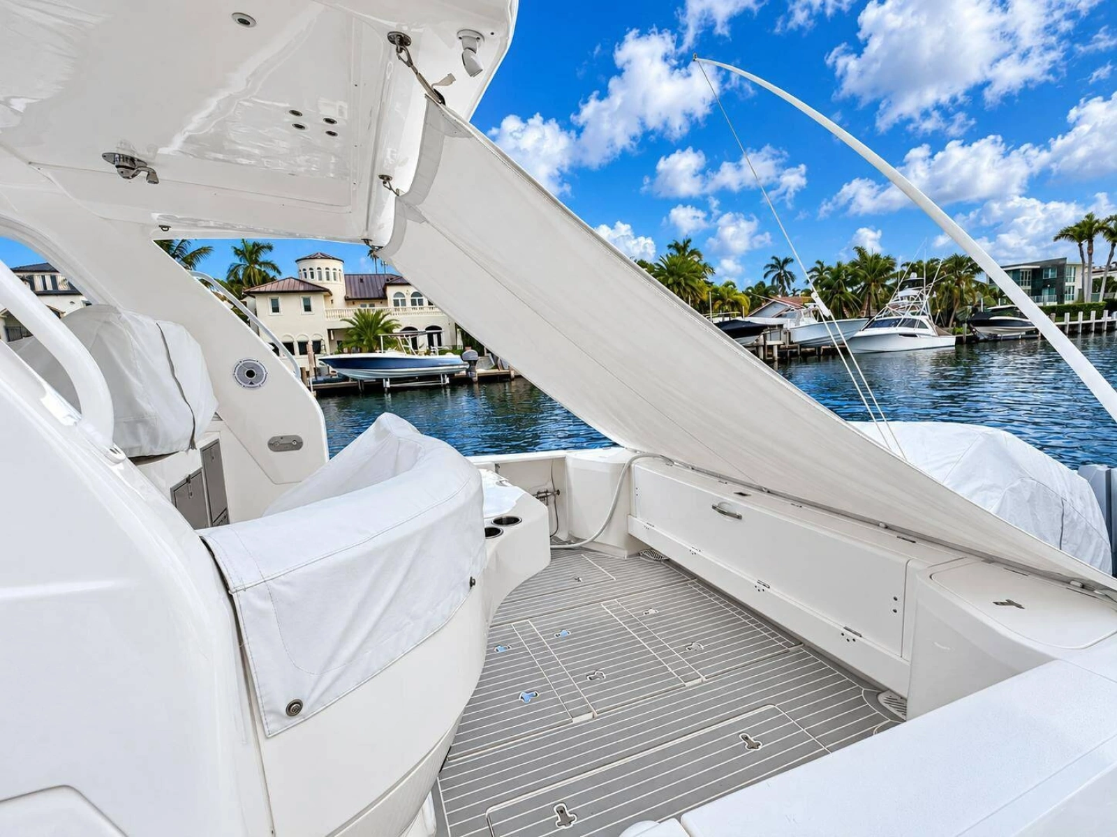 47ft Intrepid Yacht For Sale