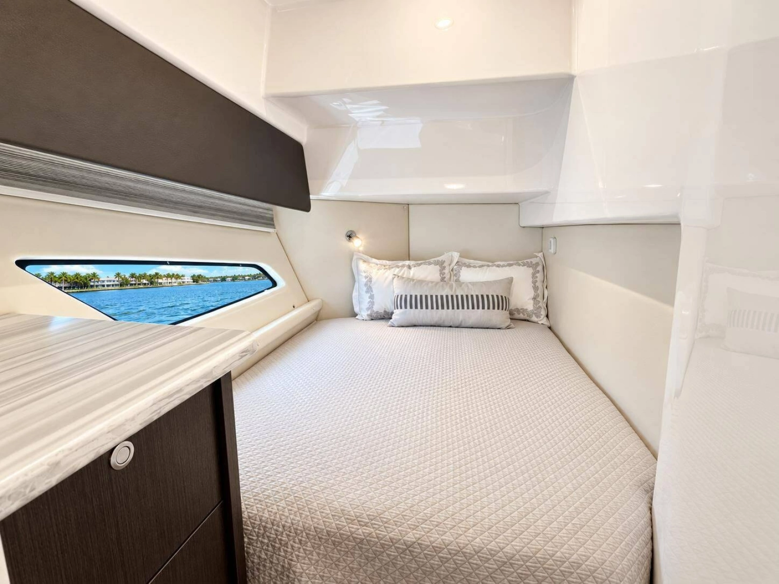 47ft Intrepid Yacht For Sale