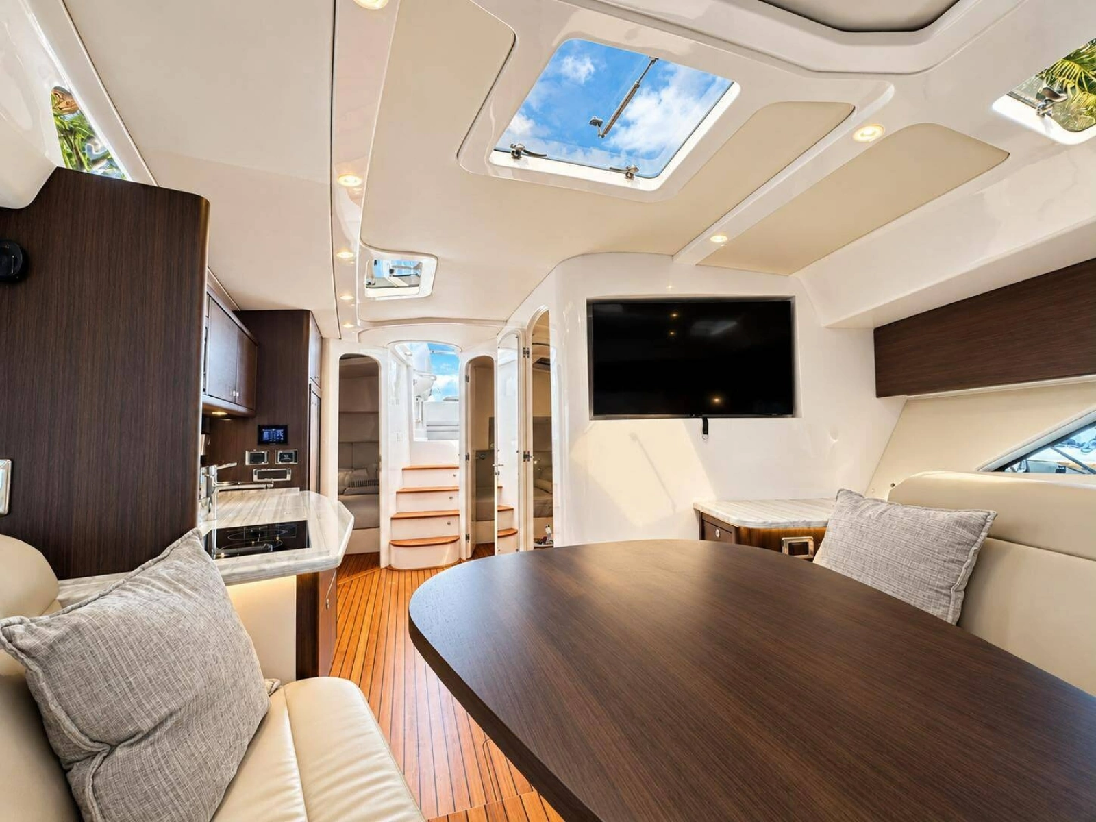 47ft Intrepid Yacht For Sale