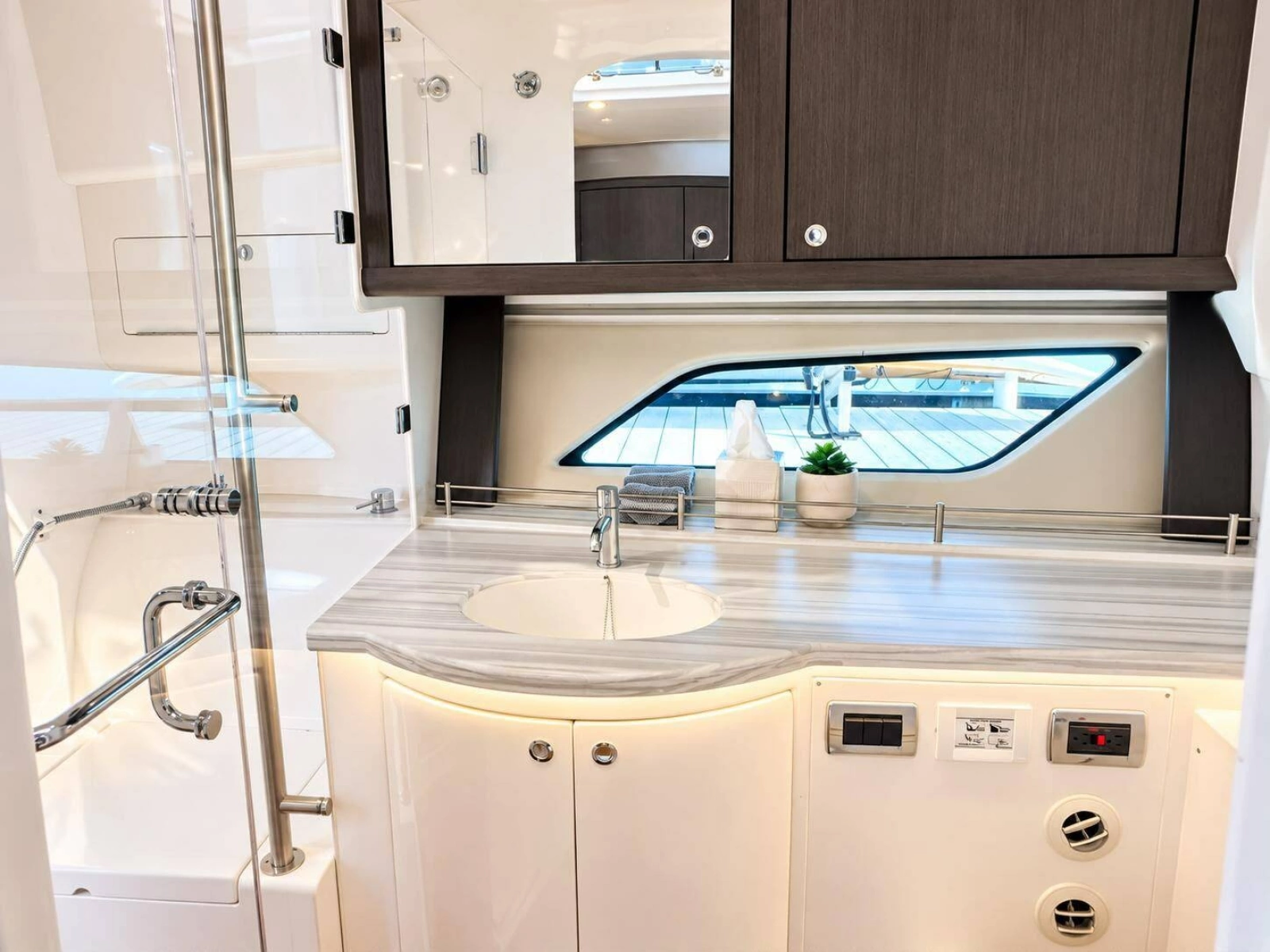 47ft Intrepid Yacht For Sale