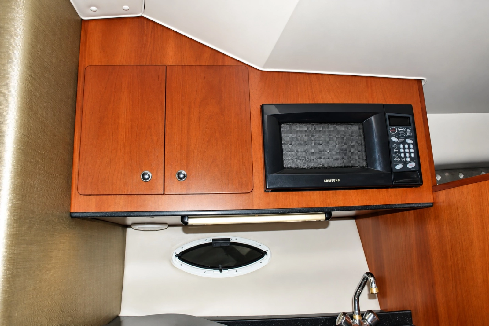 Michigami 31ft Sport Craft Yacht For Sale