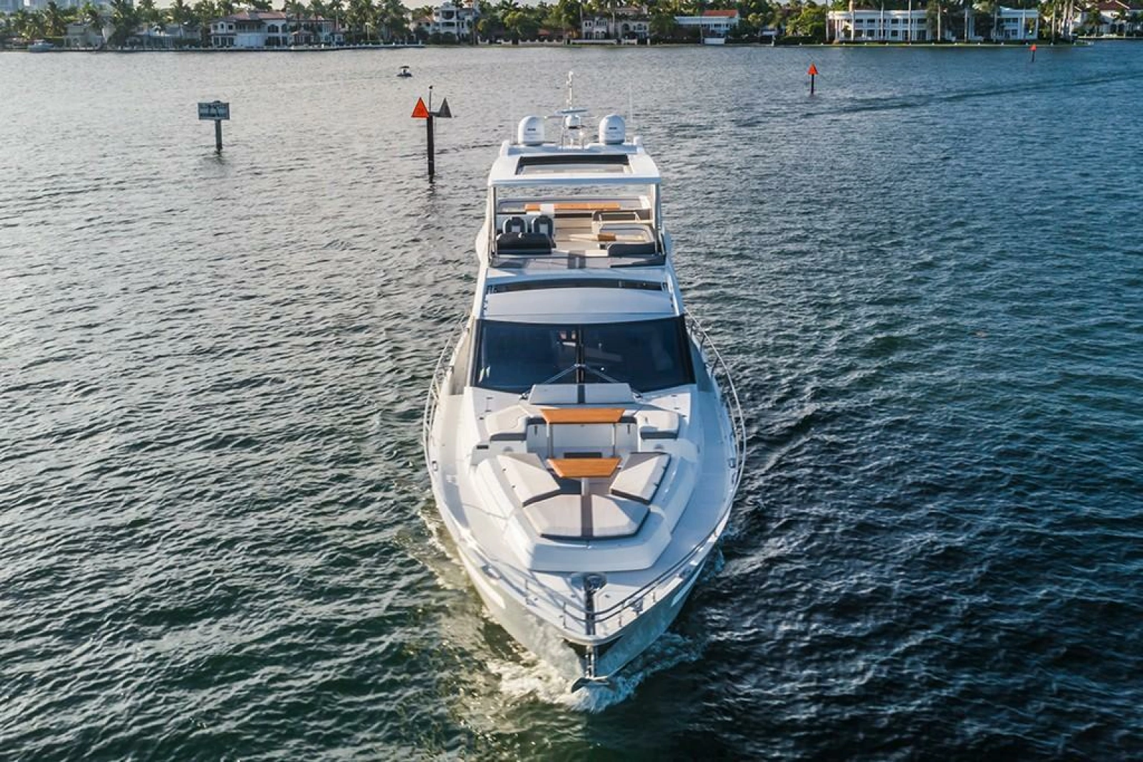 2025 Galeon 680 FLY