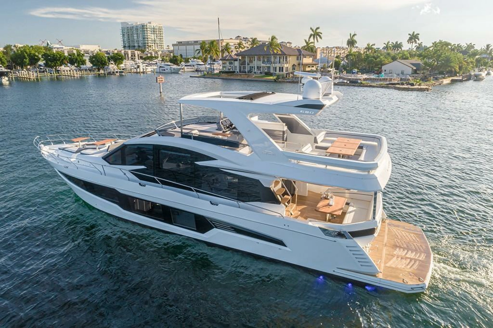 2025 Galeon 680 FLY