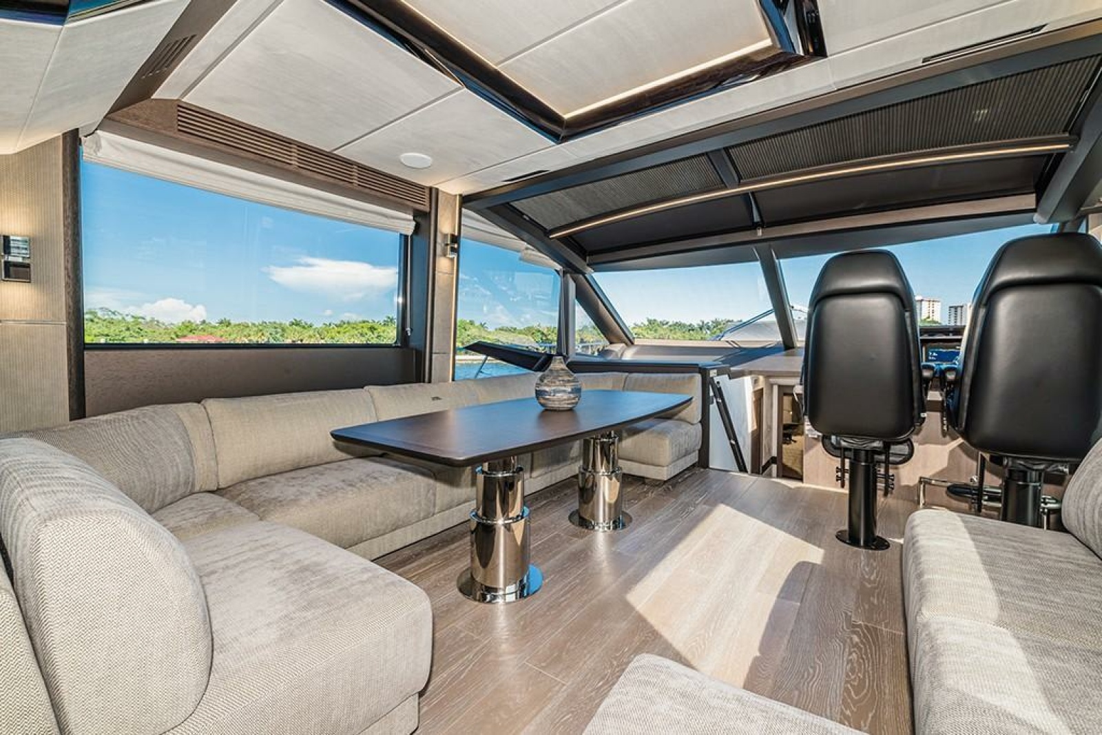 2025 Galeon 680 FLY