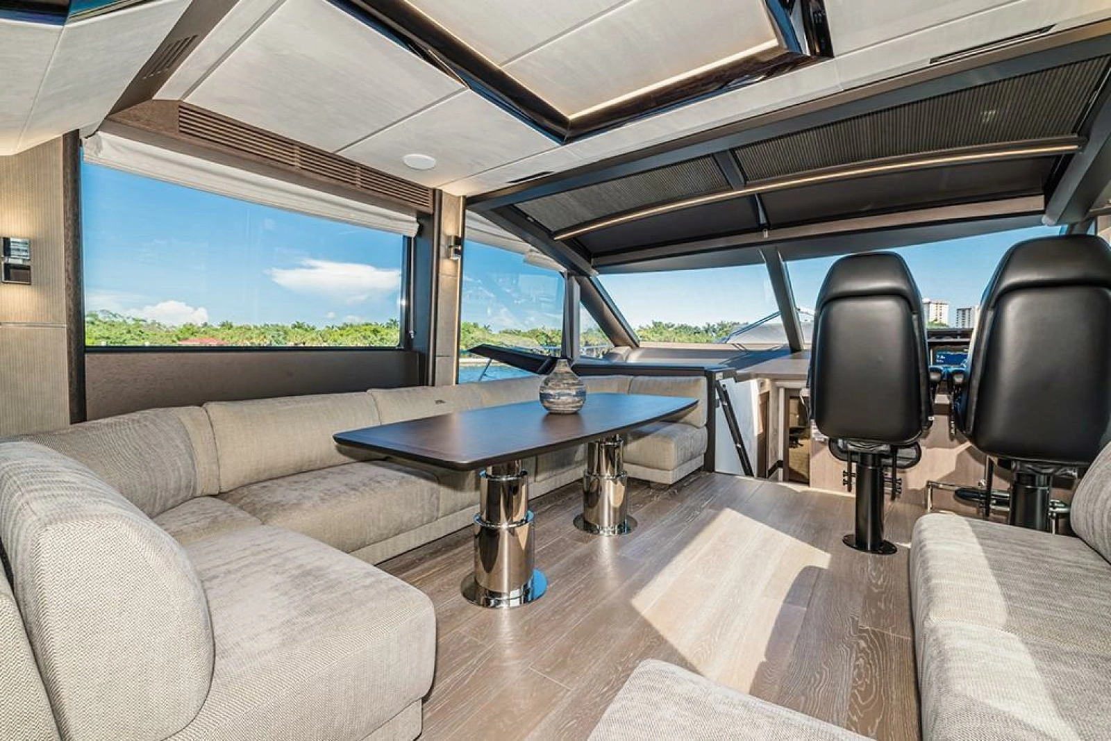 2025 Galeon 680 FLY