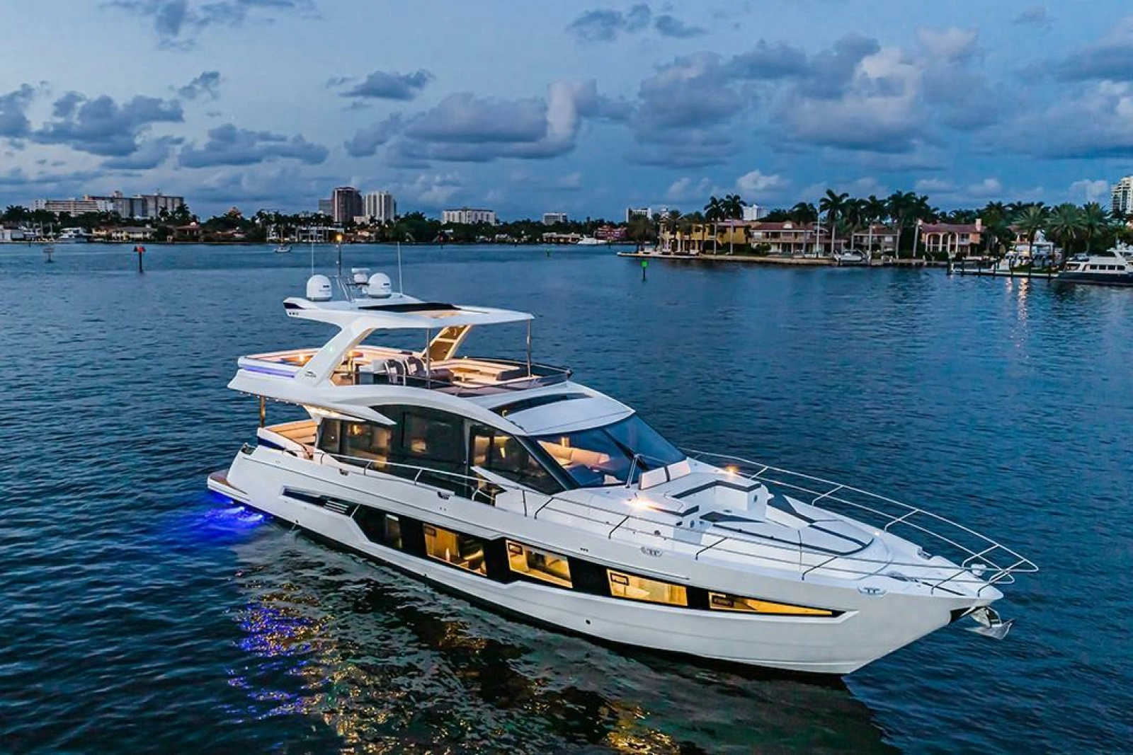 2025 Galeon 680 FLY