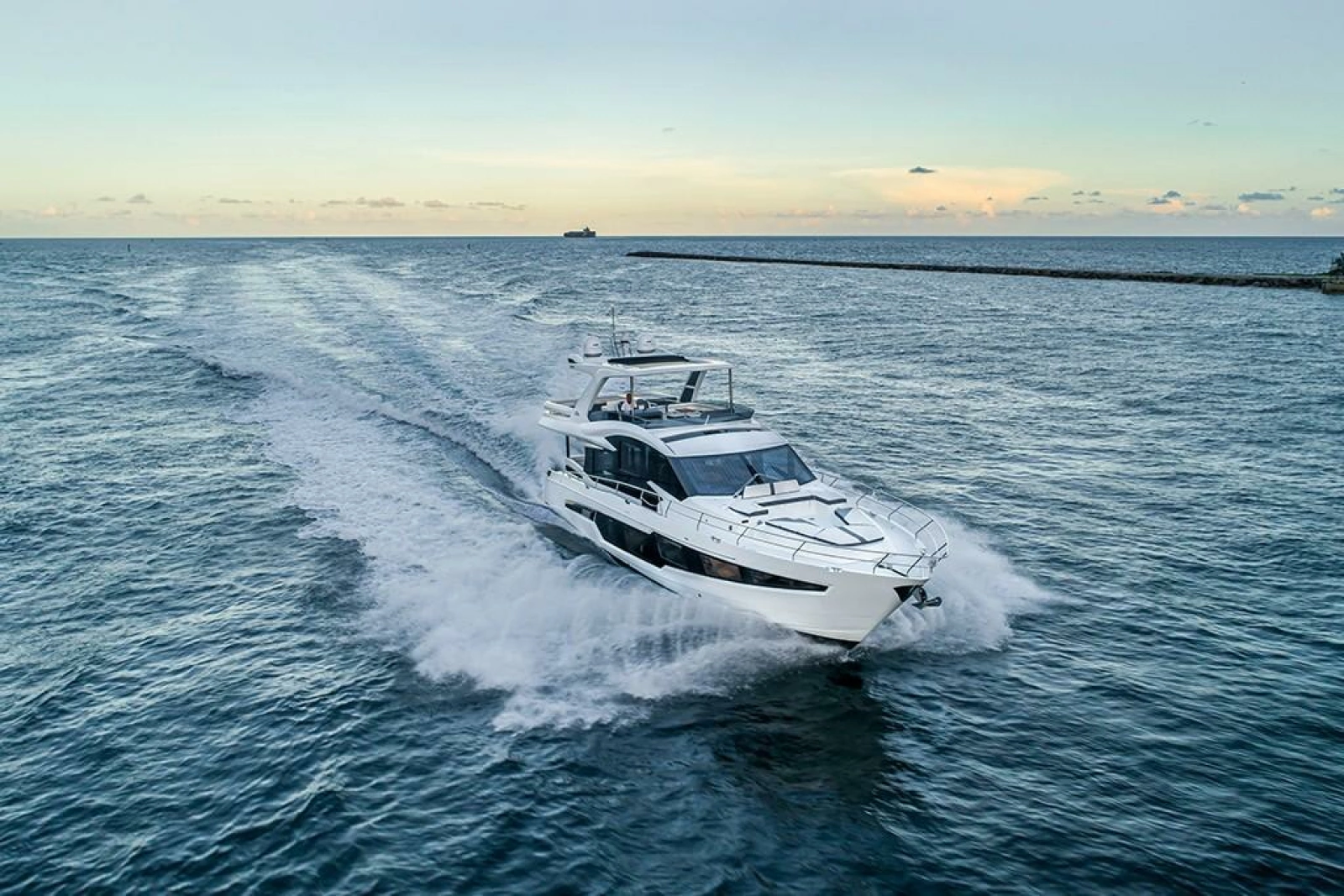 2025 Galeon 680 FLY