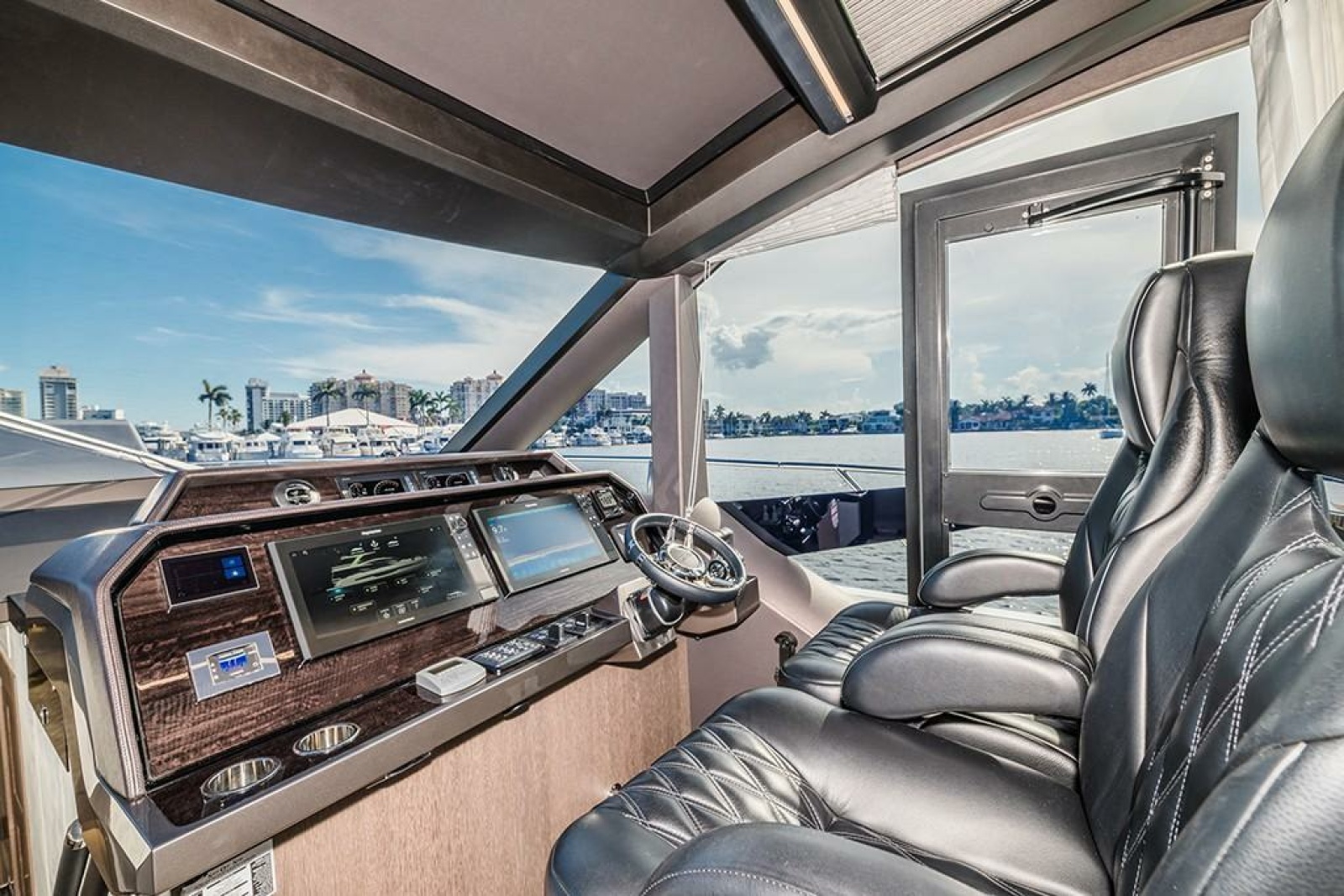2025 Galeon 680 FLY