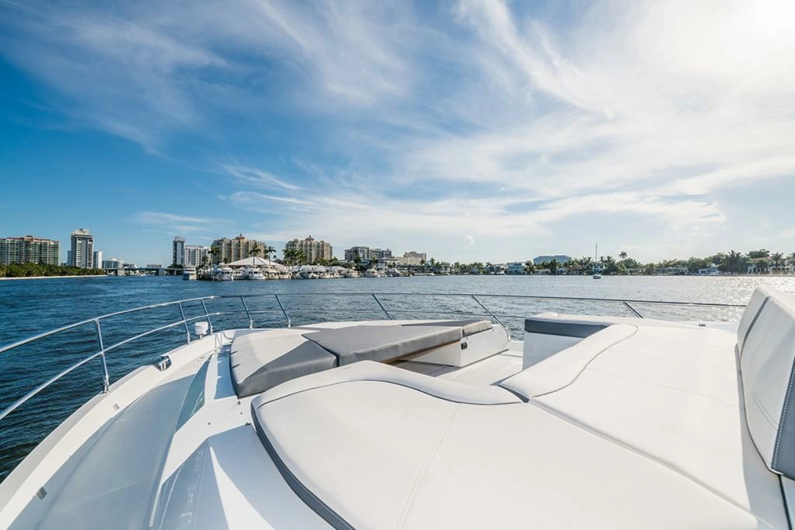 2025 Galeon 680 FLY