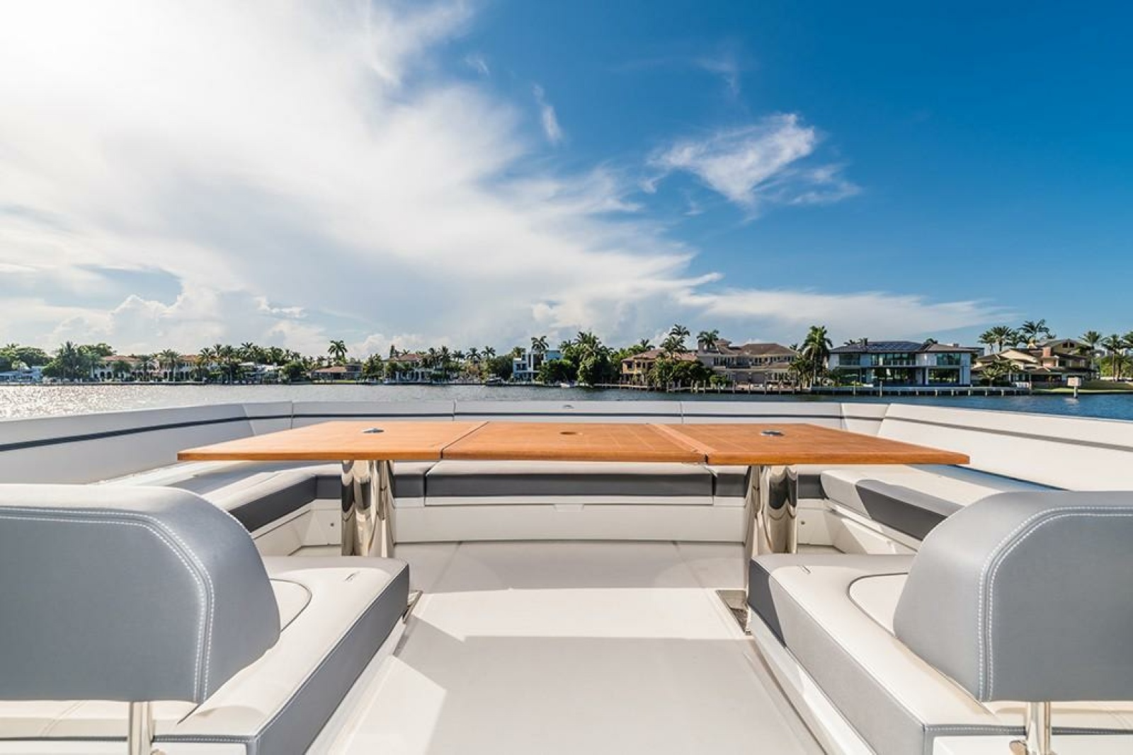 2025 Galeon 680 FLY
