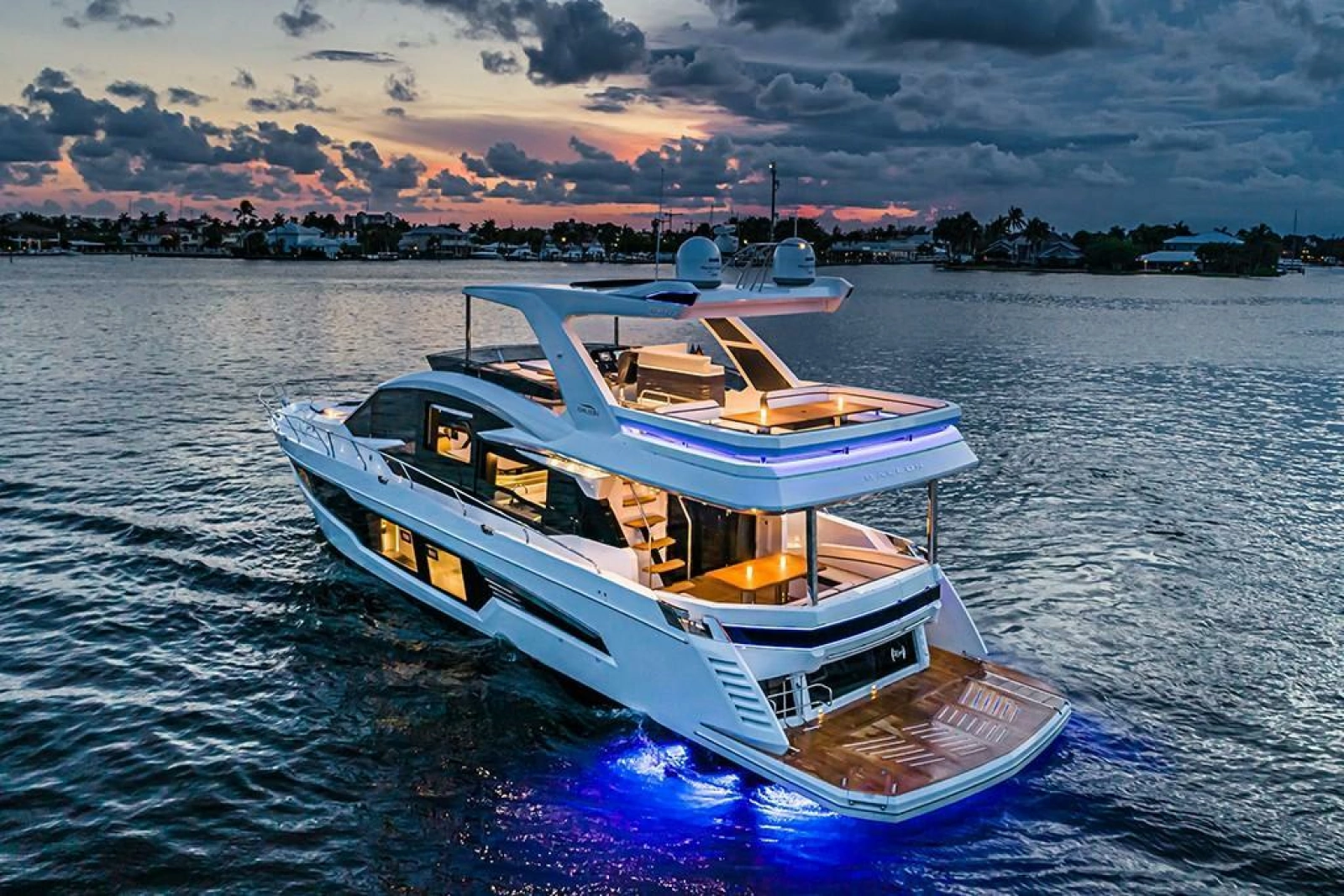 2025 Galeon 680 FLY