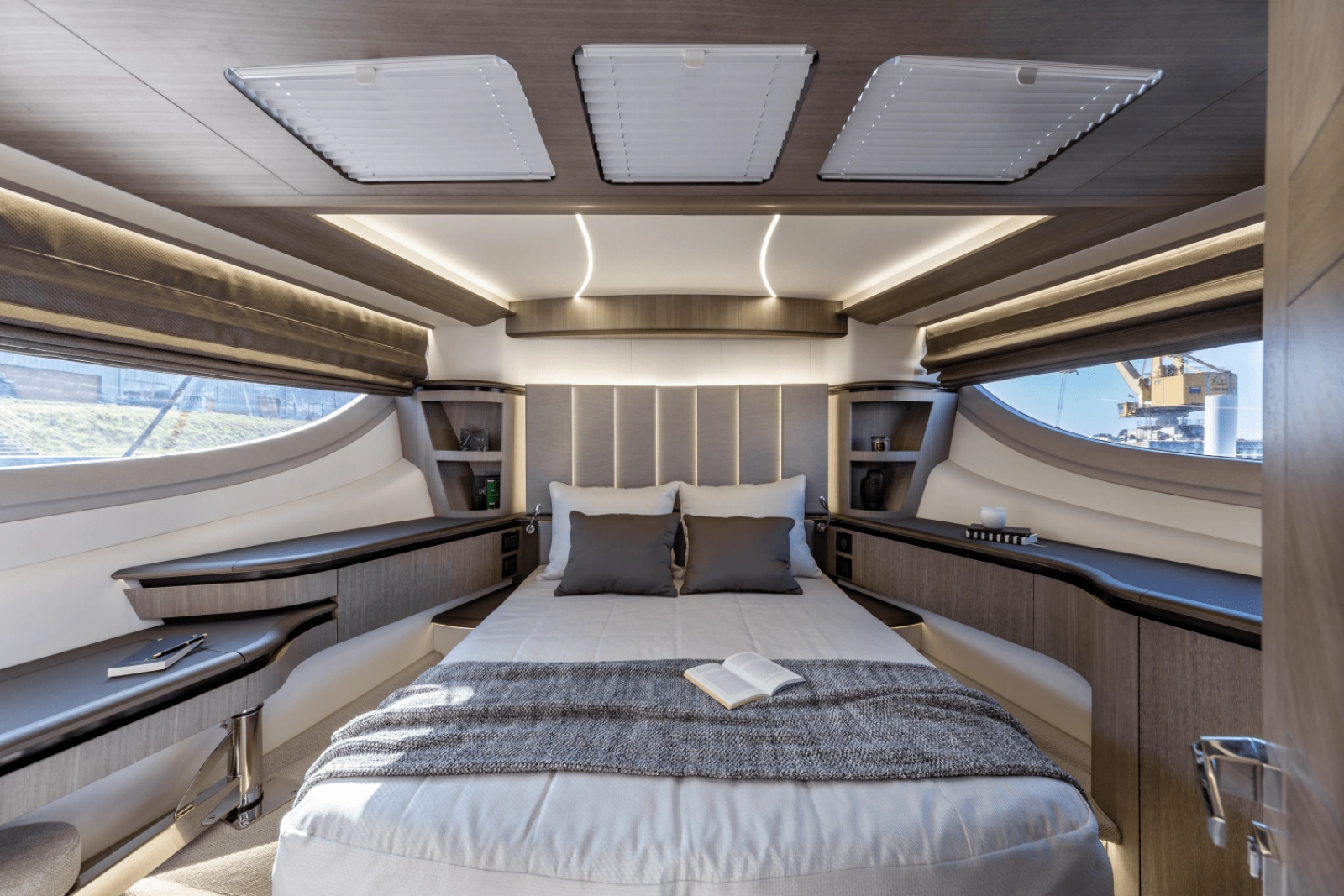 56ft Galeon Yacht For Sale