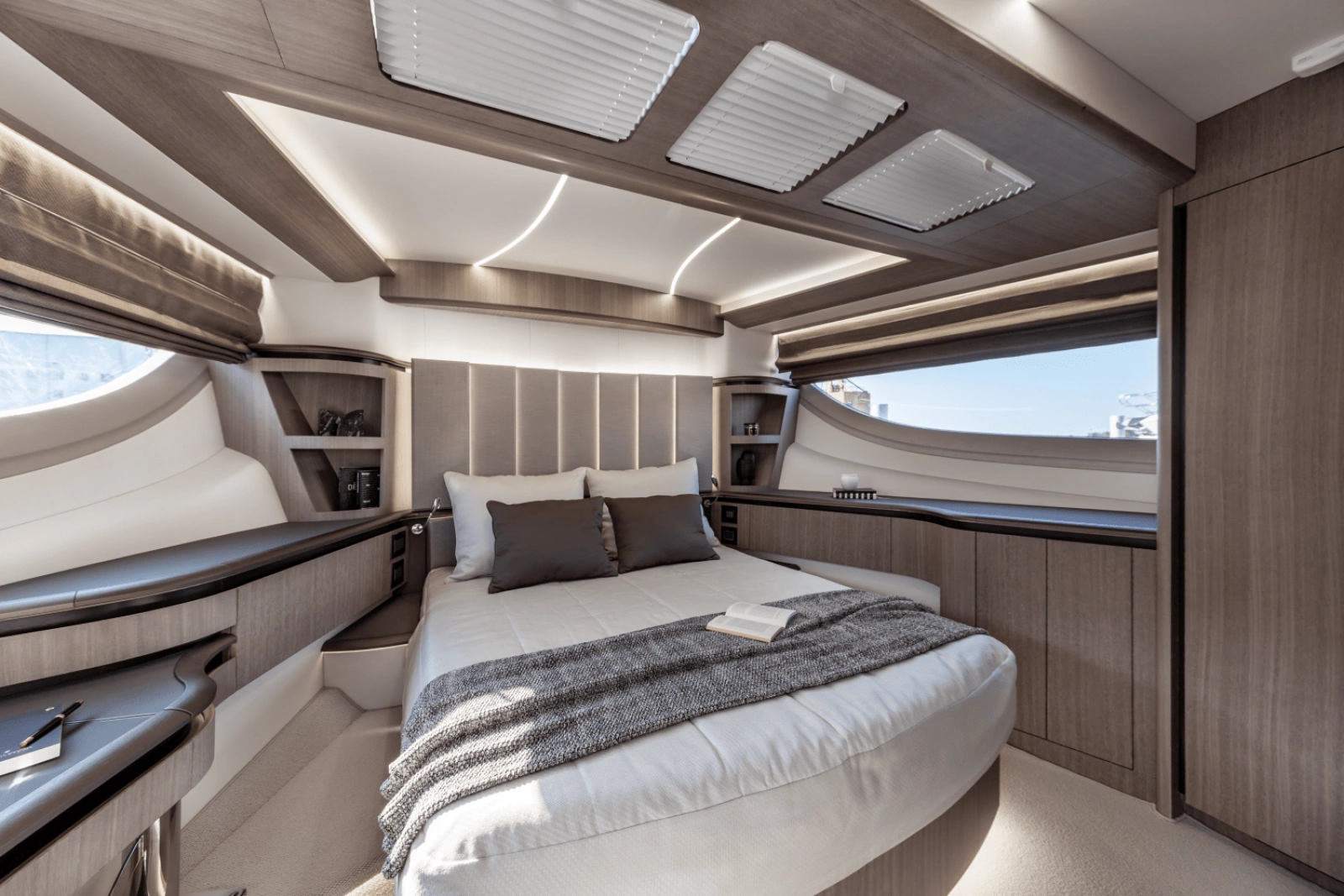 56ft Galeon Yacht For Sale