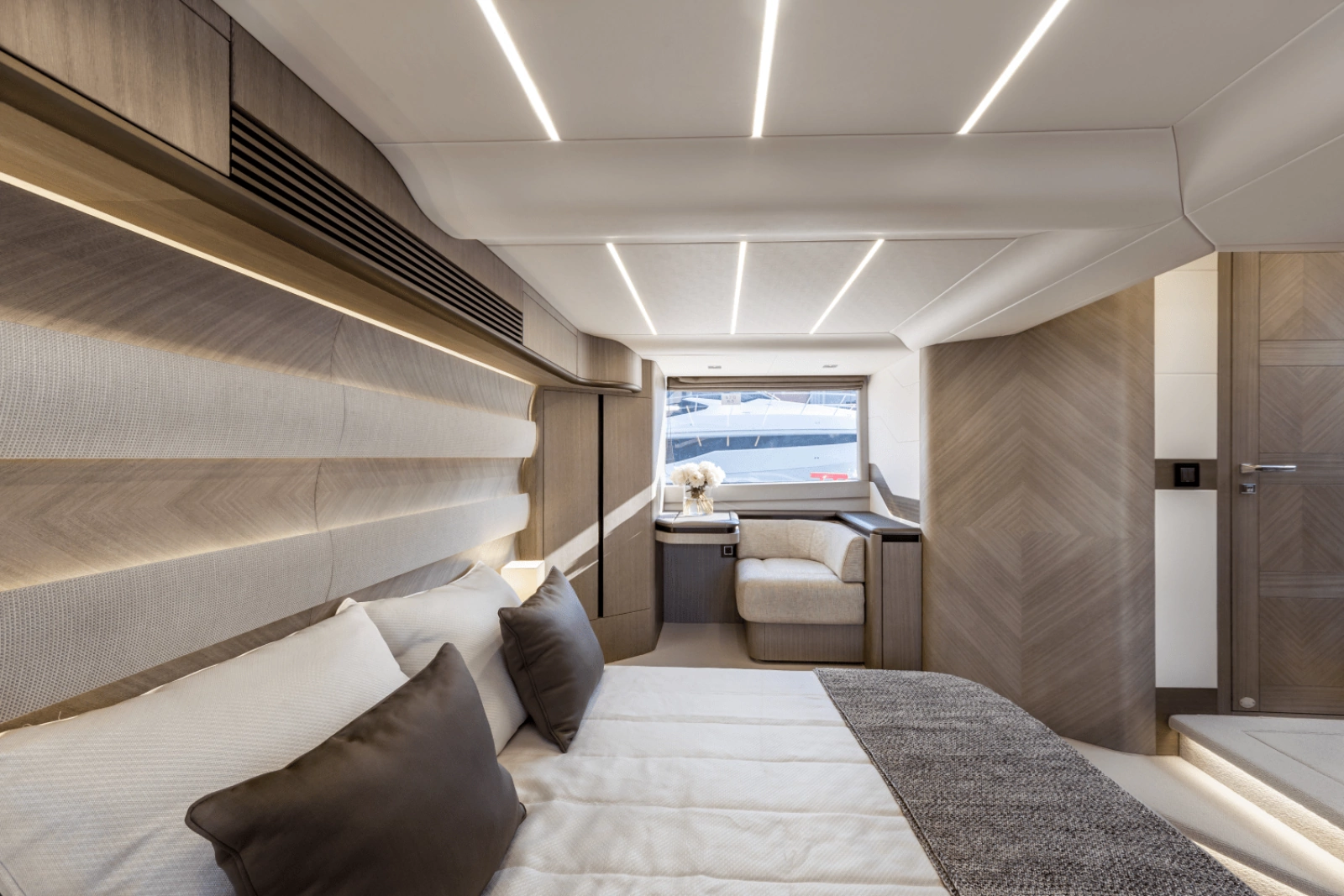 56ft Galeon Yacht For Sale