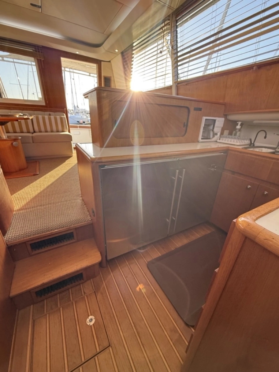 2000 Tiara Yachts 