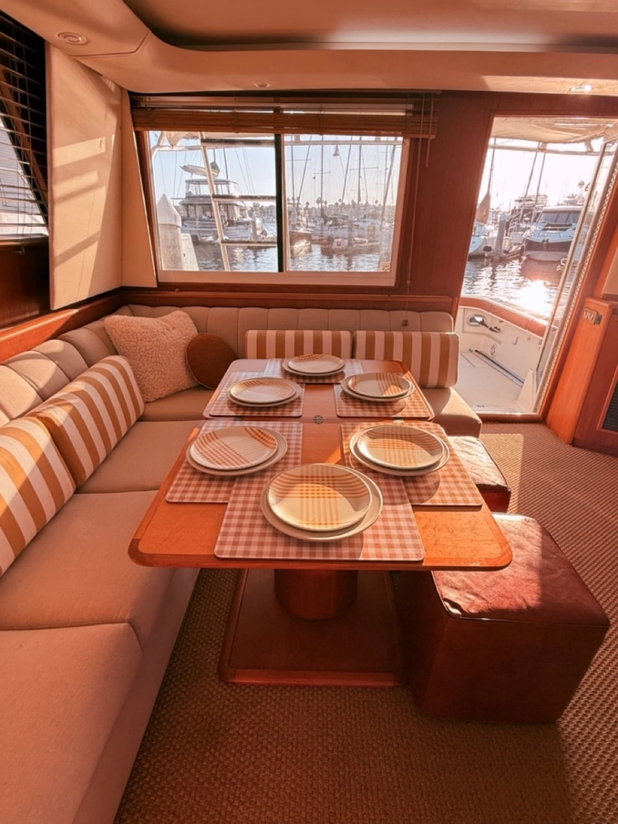 2000 Tiara Yachts 