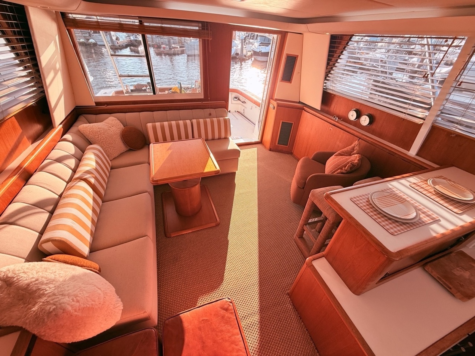 2000 Tiara Yachts