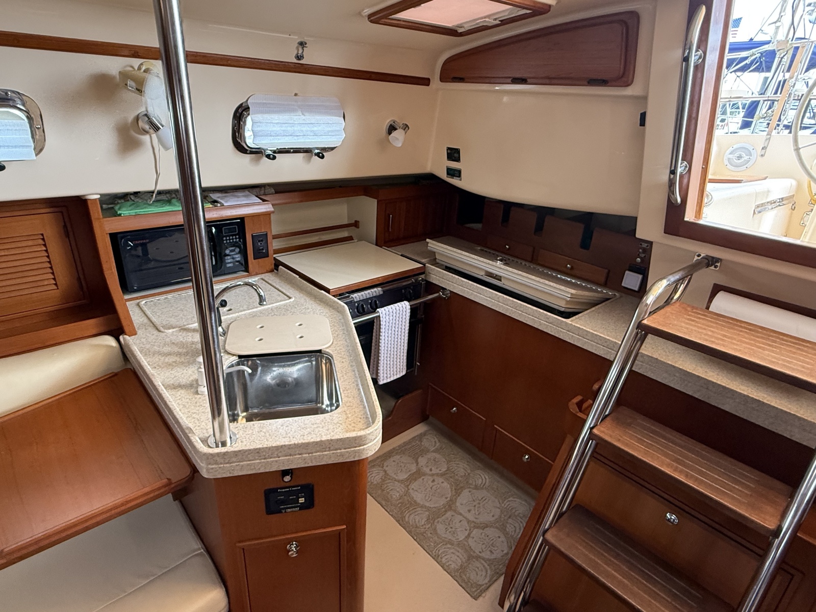 2005 Island Packet 370