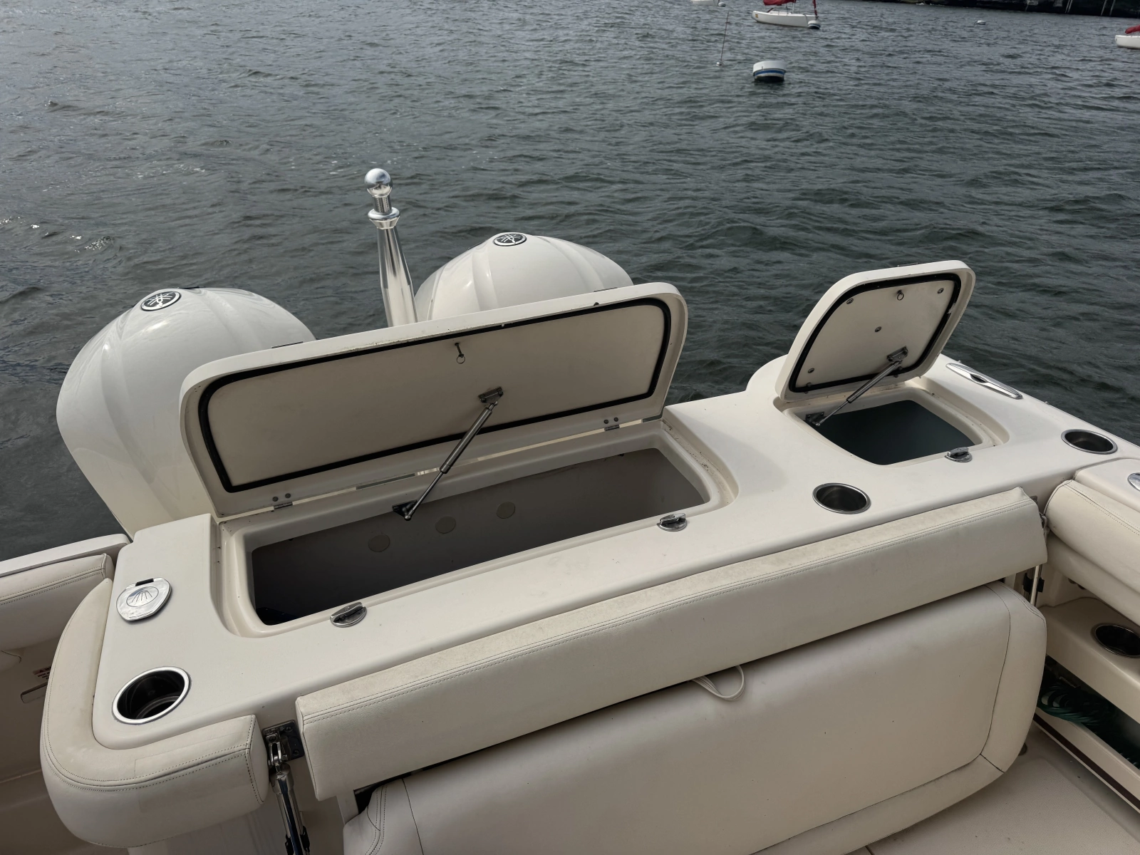 2017 Grady-White Freedom 307