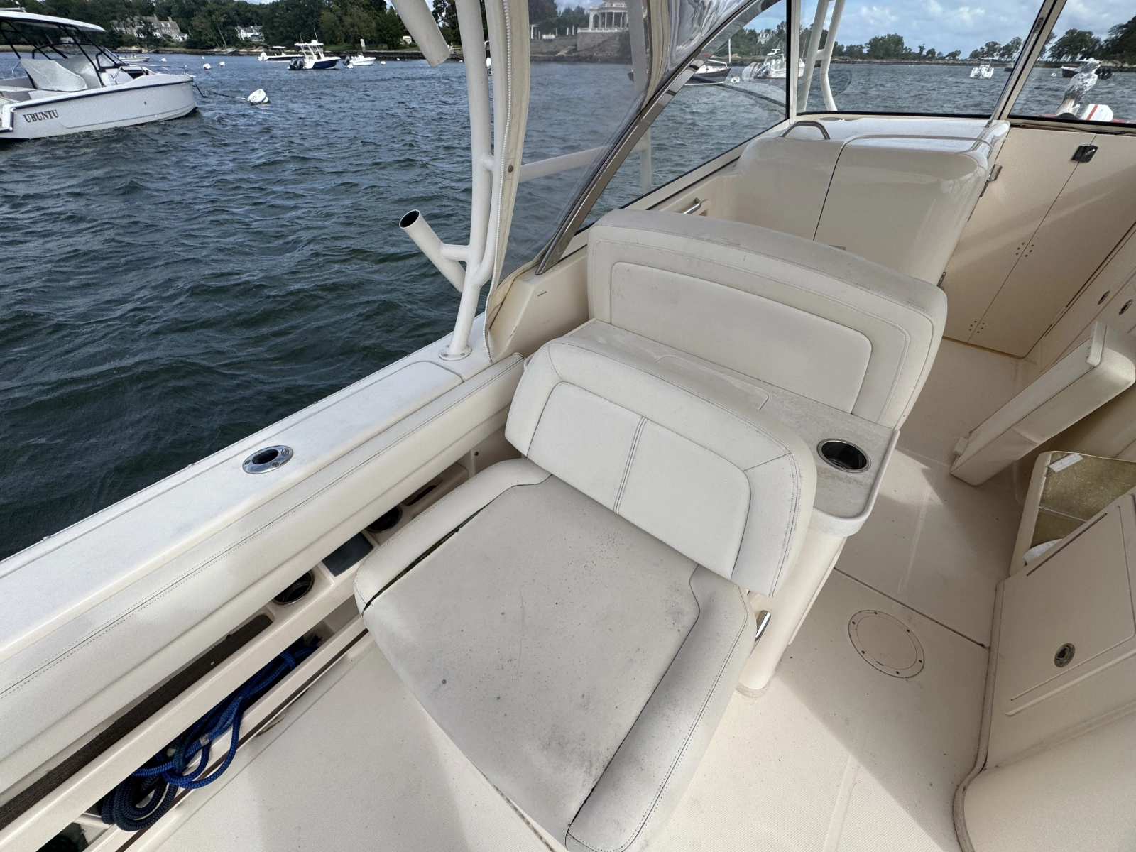 2017 Grady-White Freedom 307
