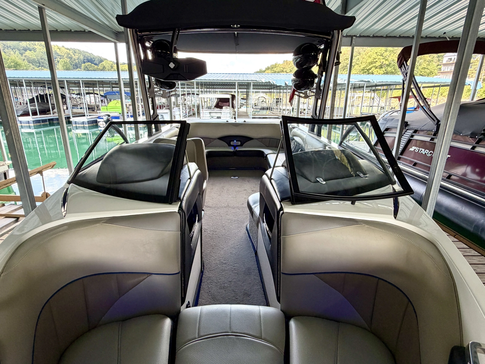 2011 Malibu Wakesetter 247 LSV