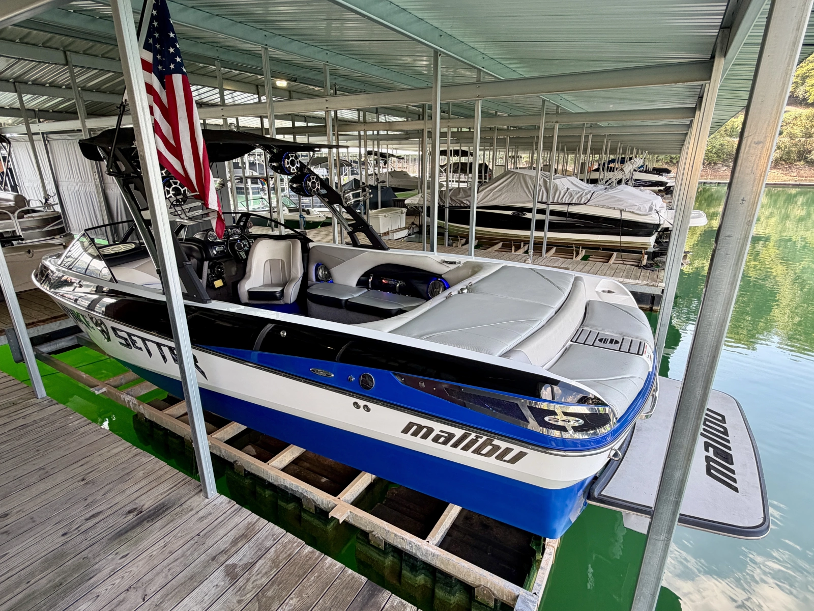 2011 Malibu Wakesetter 247 LSV