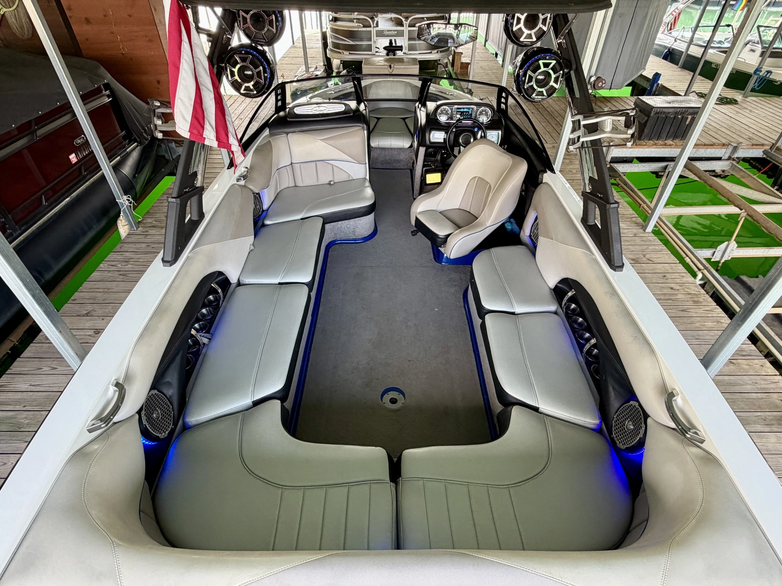 2011 Malibu Wakesetter 247 LSV