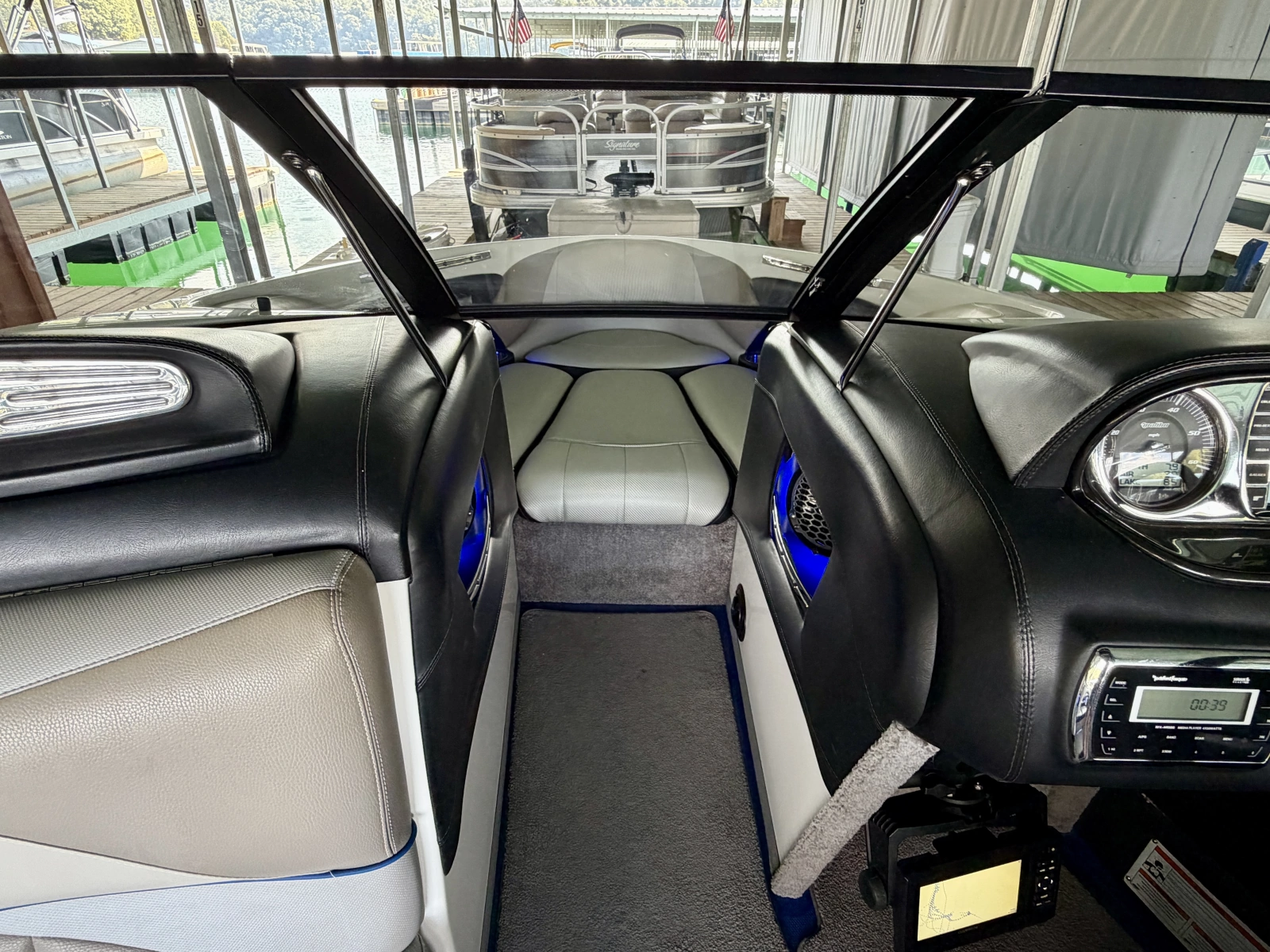 2011 Malibu Wakesetter 247 LSV