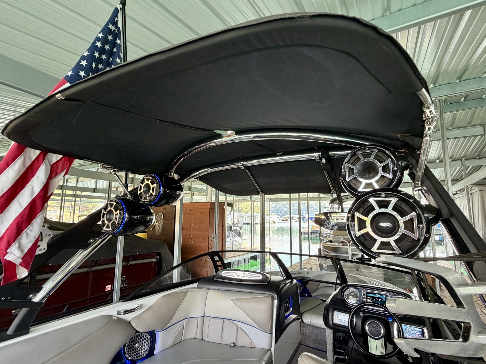 2011 Malibu Wakesetter 247 LSV