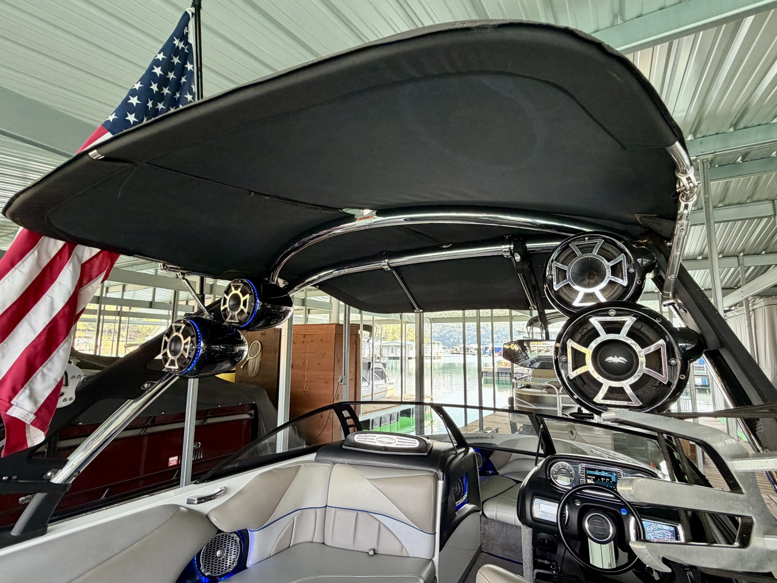 2011 Malibu Wakesetter 247 LSV