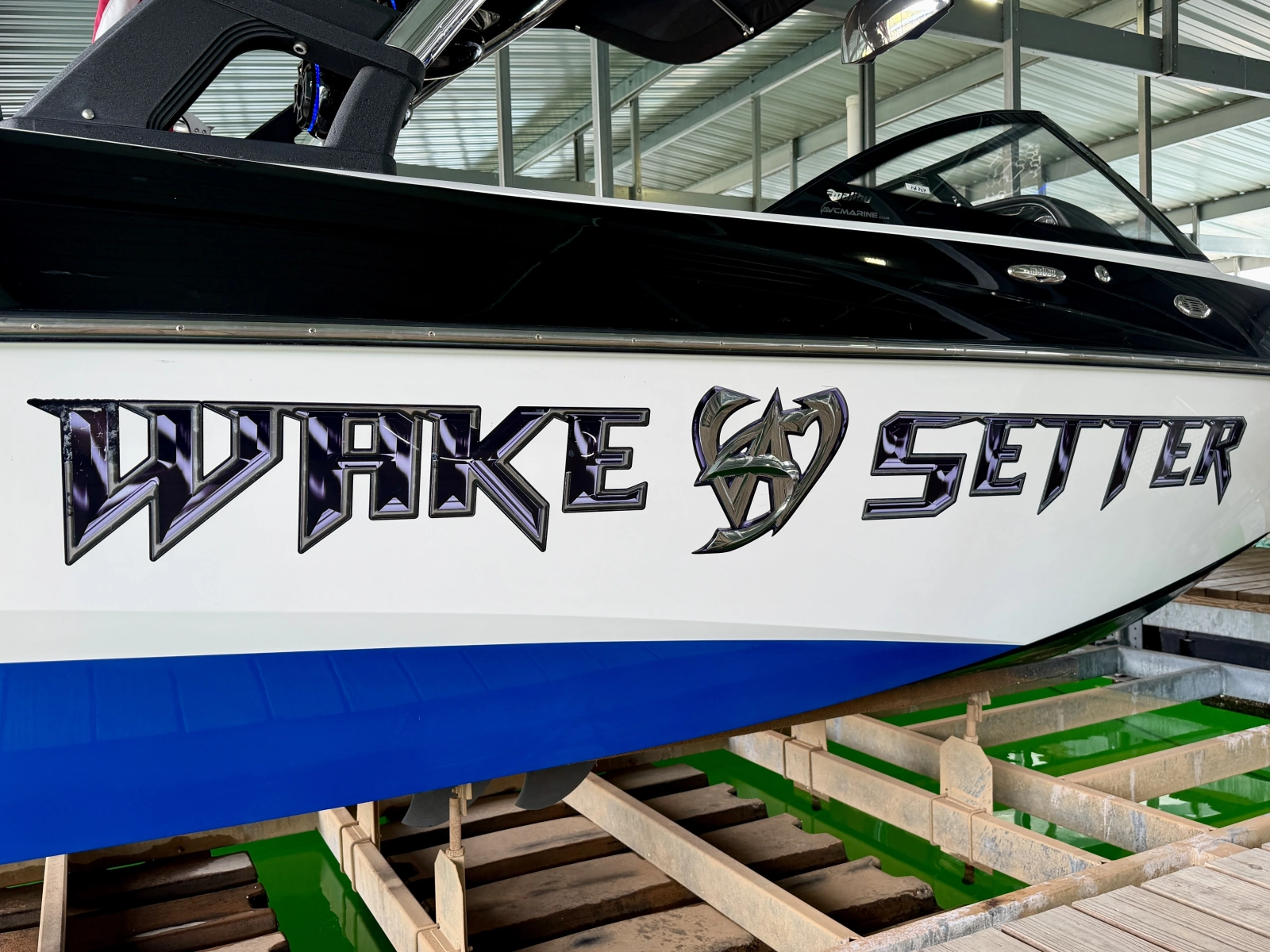 2011 Malibu Wakesetter 247 LSV