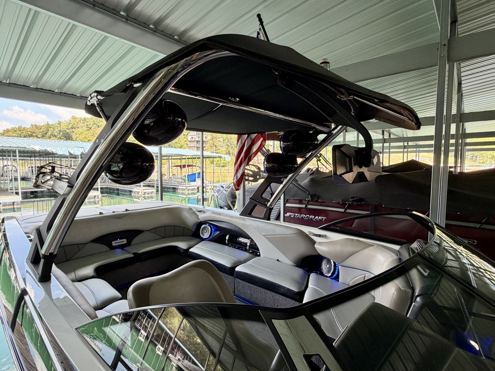 2011 Malibu Wakesetter 247 LSV