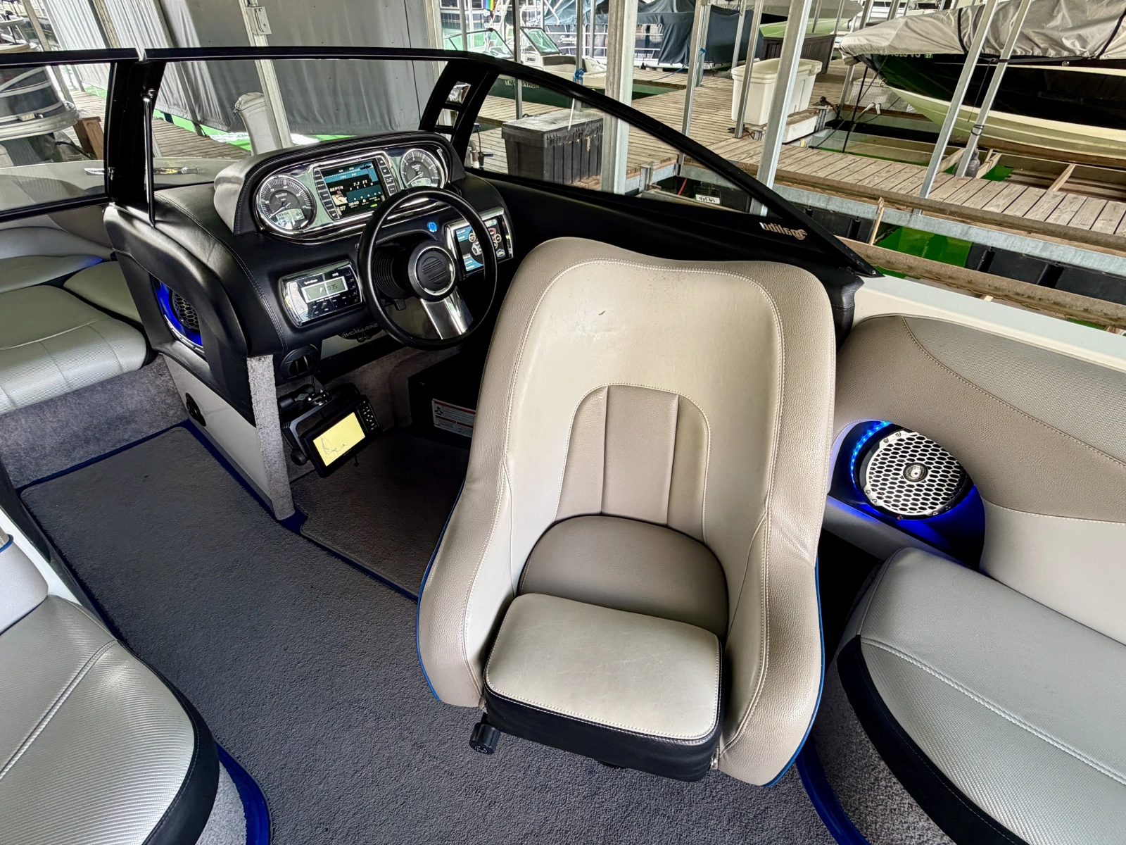2011 Malibu Wakesetter 247 LSV