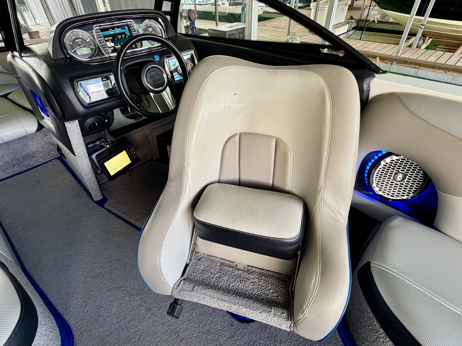 2011 Malibu Wakesetter 247 LSV