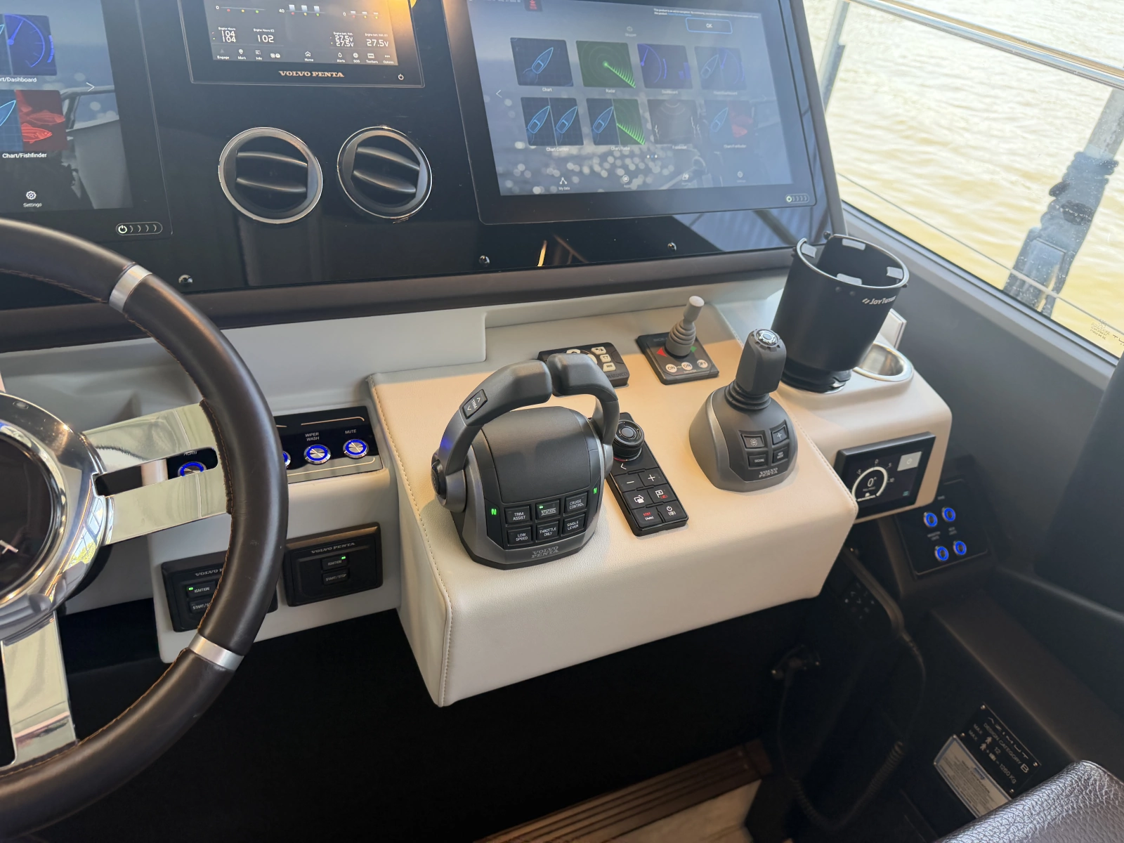 2023 Azimut S6