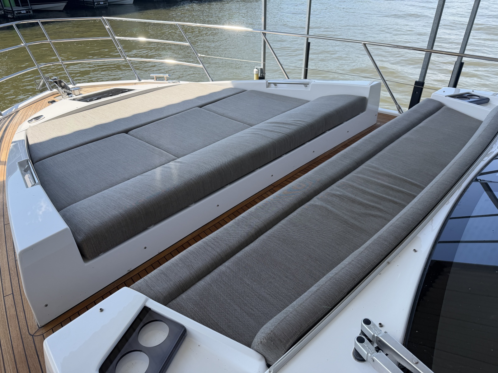 2023 Azimut S6