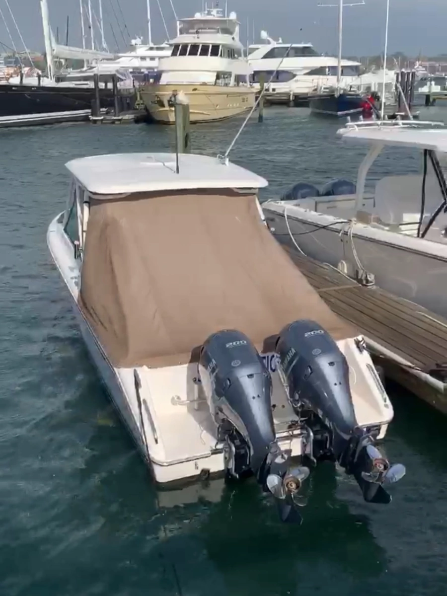 2017 Pursuit 265 DC