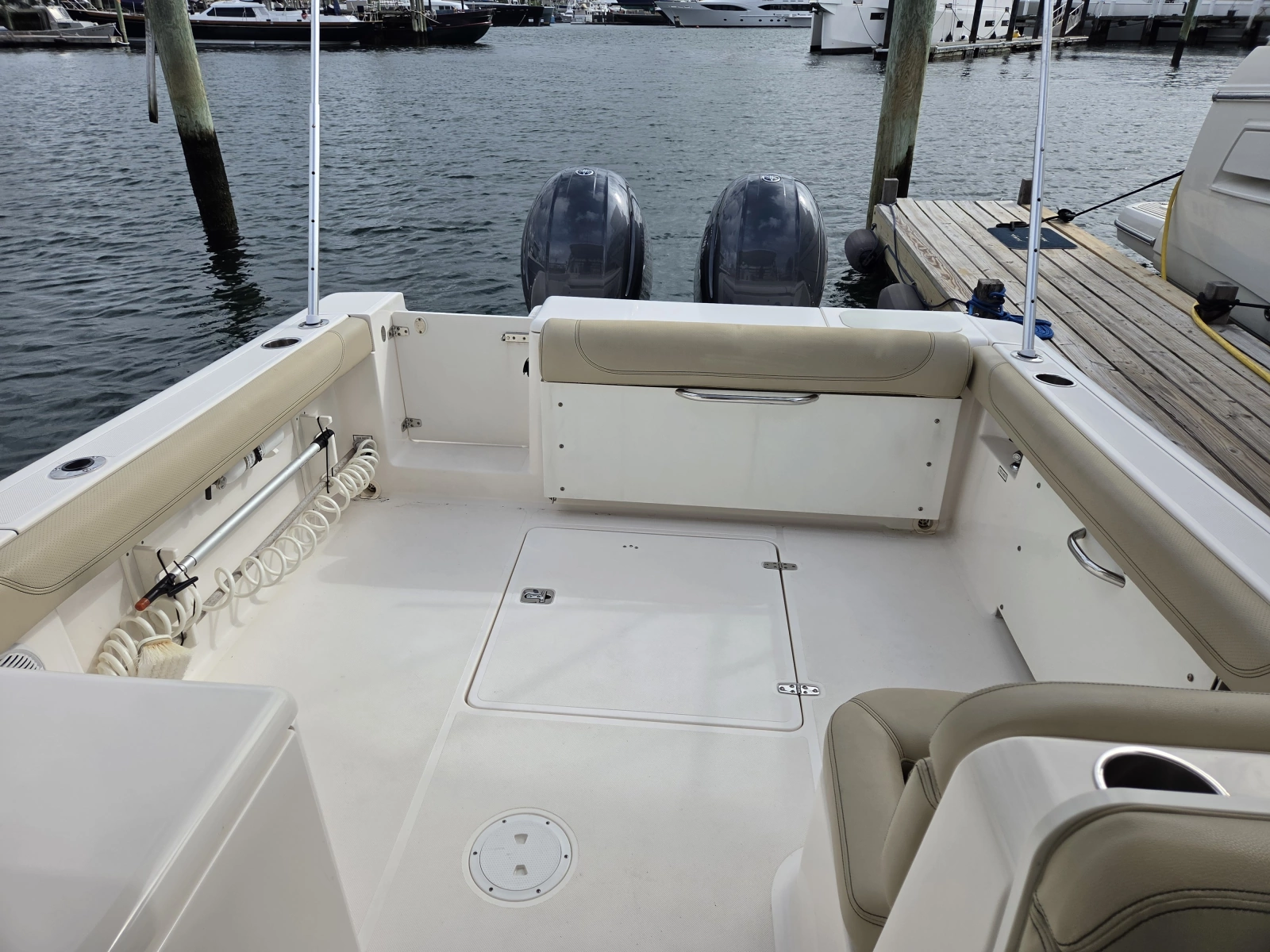 2017 Pursuit 265 DC