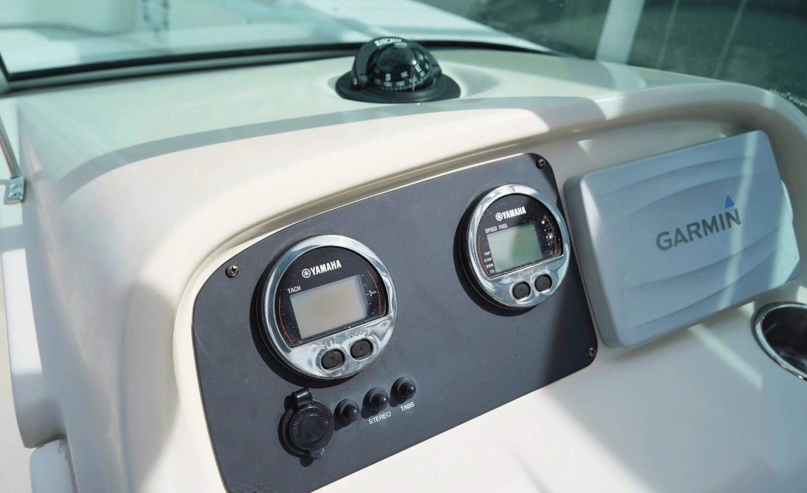 2016 Robalo R207