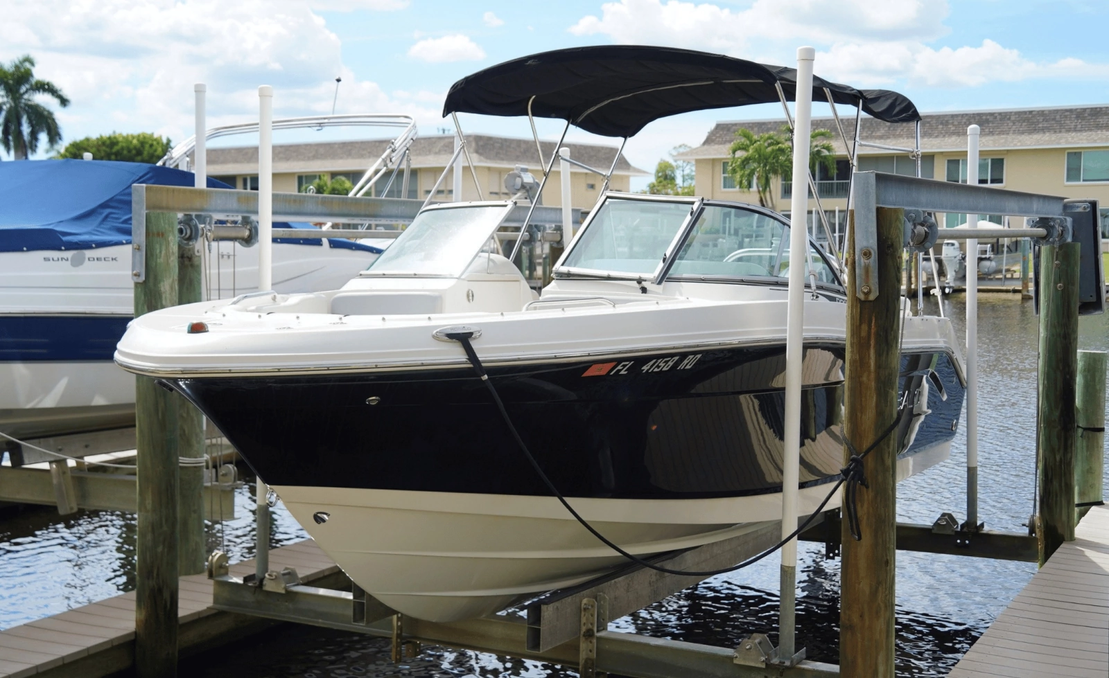2016 Robalo R207